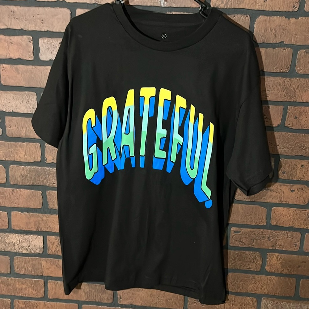 Mens GRATEFUL shirt. Size Large
